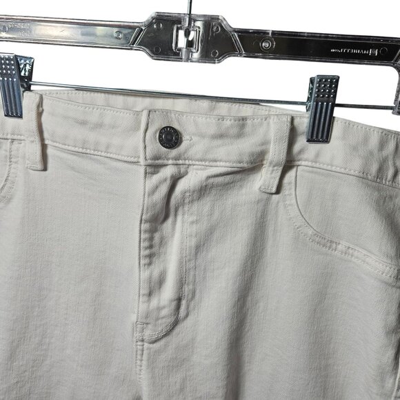 American Eagle White Distressed Next Level Stretch Jeans Womens Size 18 Short - Picture 3 of 9